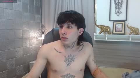 Snapshot of iancute_ chatting on November 10, 2025, 8:13 am ian online show from November 10, 2025, 8:13 am