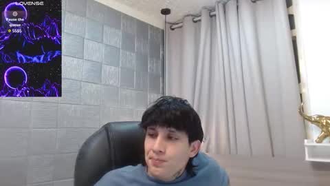 Snapshot of iancute_ chatting on November 14, 2025, 5:22 pm ian online show from November 14, 2025, 5:22 pm