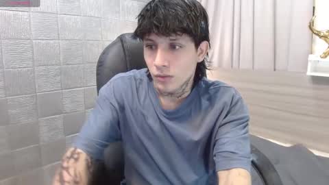 Snapshot of iancute_ chatting on November 18, 2025, 2:17 am ian online show from November 18, 2025, 2:17 am