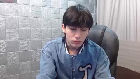 Snapshot of iancute_ chatting on December 4, 2025, 1:15 am ian online show from December 4, 2025, 1:15 am