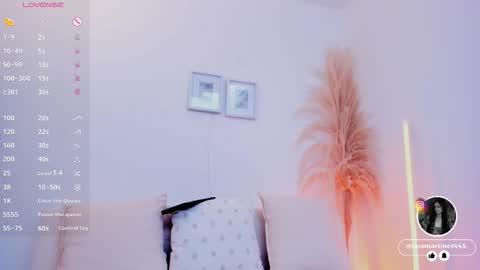 Snapshot of iara_martinez chatting on January 7, 2026, 1:13 pm I A R A online show from January 7, 2026, 1:13 pm