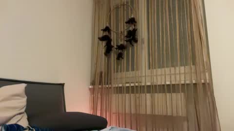 ib_the_one online show from July 19, 2026, 12:25 am