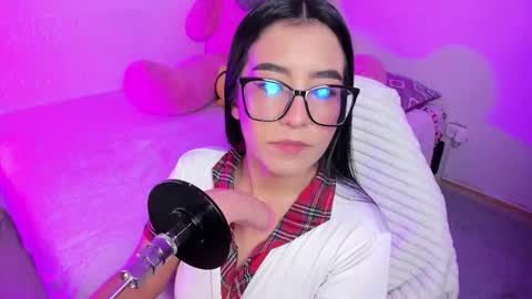 Ibbie Bennett online show from February 17, 2026, 3:47 am