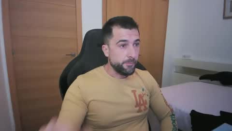 Snapshot of iberian_macho chatting on November 2, 2025, 3:14 pm iberian_macho online show from November 2, 2025, 3:14 pm