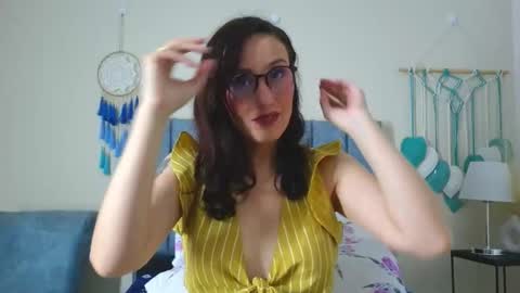 Iberian Moon online show from October 24, 2025, 5:20 pm
