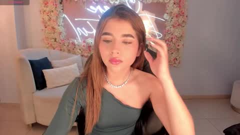 Ibiza  online show from November 7, 2025, 1:44 pm