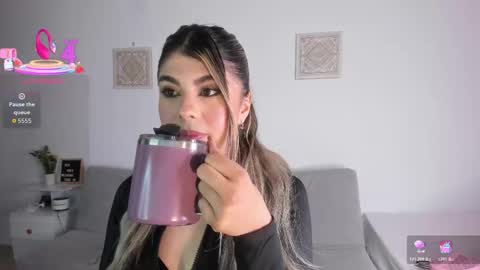 Snapshot of ice_y_abigail chatting on December 3, 2025, 12:14 pm ice_y_abigail online show from December 3, 2025, 12:14 pm