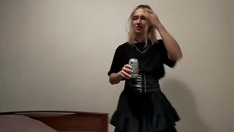 Snapshot of icebenz chatting on November 5, 2025, 5:02 pm Jade online show from November 5, 2025, 5:02 pm