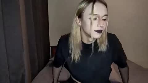 Snapshot of icebenz chatting on December 5, 2025, 3:52 pm Jade online show from December 5, 2025, 3:52 pm