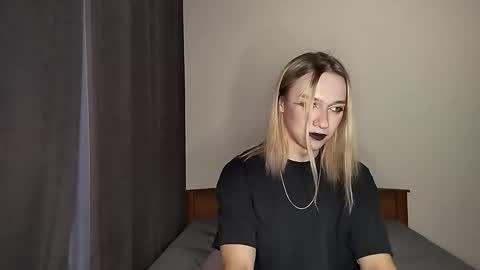 Snapshot of icebenz chatting on December 18, 2025, 2:34 pm Jade online show from December 18, 2025, 2:34 pm