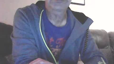 icemandude online show from July 25, 2026, 7:33 pm