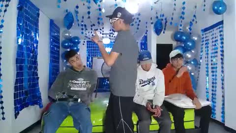 THOMAS AND DAMIAND online show from January 16, 2025, 5:12 pm