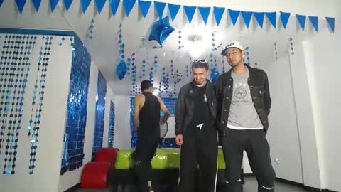 THOMAS AND DAMIAND online show from March 4, 2025, 1:38 pm