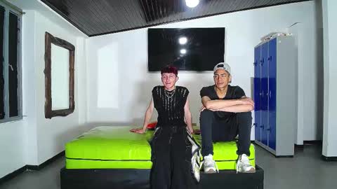 THOMAS AND DAMIAND online show from November 12, 2025, 1:00 pm