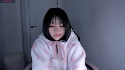 Hitomi   online show from November 6, 2025, 1:28 am