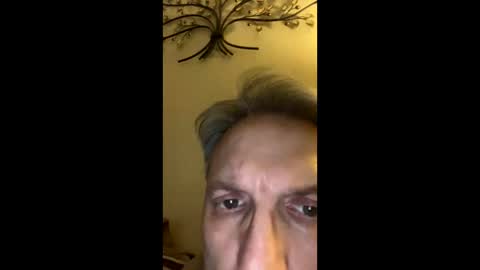 Snapshot of icums4u chatting on December 16, 2024, 4:27 pm icums4u online show from December 16, 2024, 4:27 pm