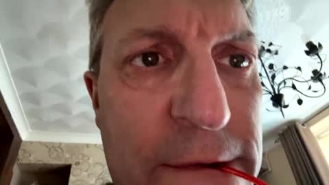 Snapshot of icums4u chatting on September 25, 2025, 4:32 pm icums4u online show from September 25, 2025, 4:32 pm