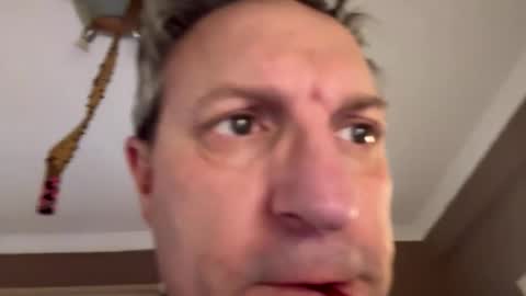 Snapshot of icums4u chatting on November 15, 2025, 8:00 am icums4u online show from November 15, 2025, 8:00 am