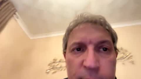 Snapshot of icums4u chatting on December 1, 2025, 4:12 pm icums4u online show from December 1, 2025, 4:12 pm