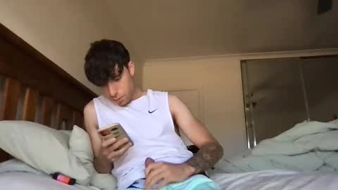 Snapshot of icyninesix chatting on March 10, 2025, 5:22 am icyninesix online show from March 10, 2025, 5:22 am