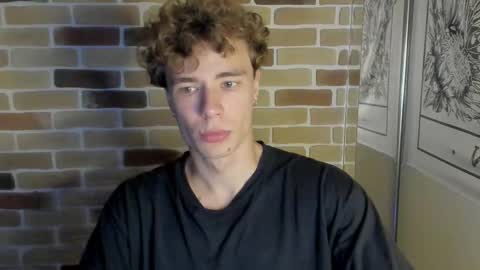 Snapshot of idkiww chatting on September 14, 2025, 6:29 pm yo online show from September 14, 2025, 6:29 pm