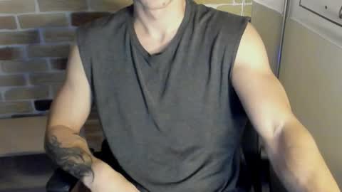 Snapshot of idkiww chatting on September 28, 2025, 6:46 pm yo online show from September 28, 2025, 6:46 pm