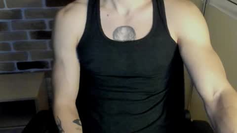 Snapshot of idkiww chatting on November 9, 2025, 7:45 pm yo online show from November 9, 2025, 7:45 pm