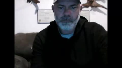 idkwhyidothis348732 online show from January 7, 2025, 1:46 pm