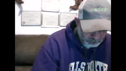 Snapshot of idkwhyidothis348732 chatting on January 8, 2025, 11:54 am idkwhyidothis348732 online show from January 8, 2025, 11:54 am