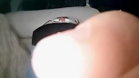 idontknowwhatimdoing34 online show from April 16, 2026, 3:29 am