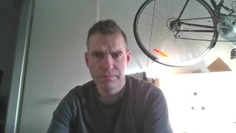 idontknowwhy1 online show from December 23, 2024, 8:44 am