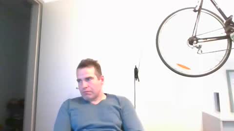 idontknowwhy1 online show from January 12, 2026, 7:24 am