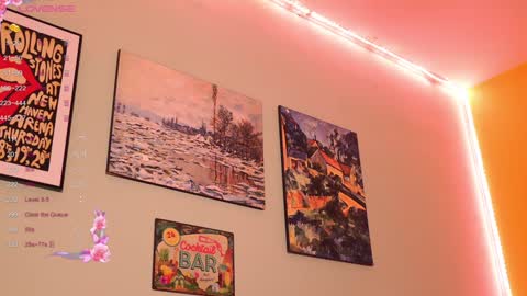 Snapshot of idontlikeguccibelts chatting on February 4, 2025, 4:29 pm Little Flower online show from February 4, 2025, 4:29 pm