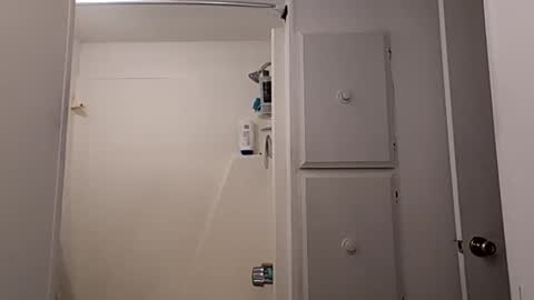 Snapshot of igasu chatting on October 14, 2025, 4:24 am igasu online show from October 14, 2025, 4:24 am