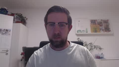 Snapshot of iggi2707 chatting on February 26, 2025, 5:17 pm ner d online show from February 26, 2025, 5:17 pm