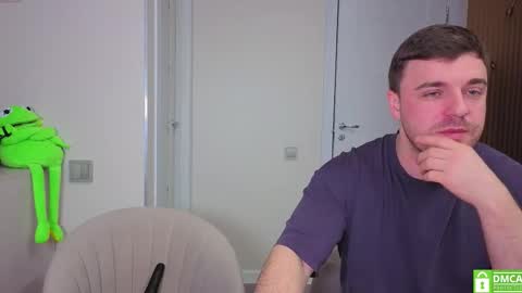 Julia and Mira online show from February 7, 2026, 8:23 pm