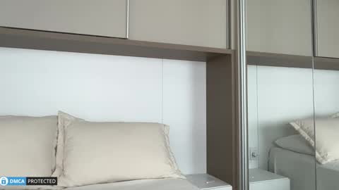 Snapshot of iiivy_ chatting on February 10, 2026, 6:23 pm Ivy online show from February 10, 2026, 6:23 pm