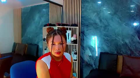 Snapshot of iisalombardi chatting on October 23, 2025, 4:56 am iisalombardi online show from October 23, 2025, 4:56 am