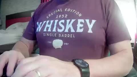 Snapshot of il_undercover chatting on January 15, 2026, 11:15 am il_undercover online show from January 15, 2026, 11:15 am