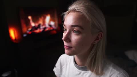 ileanacampbel online show from December 17, 2024, 7:50 am