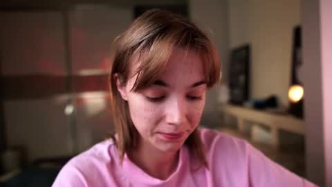 ileanacampbel online show from October 8, 2025, 4:43 am