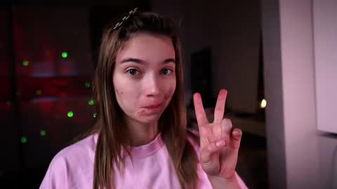 ileanacampbel online show from October 27, 2025, 3:54 am