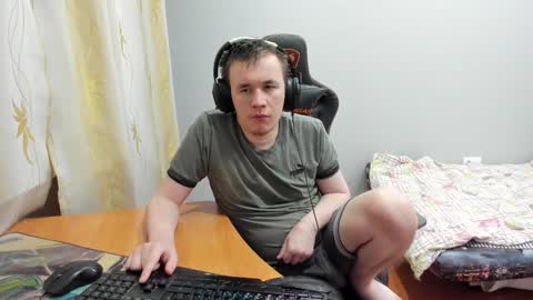 iliaskris online show from November 15, 2025, 12:02 pm