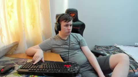 iliaskris online show from May 15, 2026, 11:45 pm