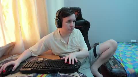 iliaskris online show from July 14, 2026, 2:05 am