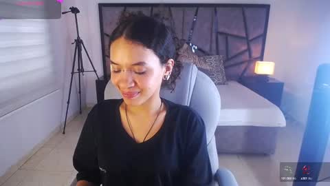 ilitzy cardona online show from September 9, 2025, 7:35 pm