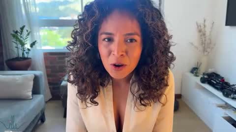 Kloe online show from January 23, 2025, 8:13 pm