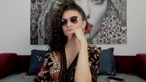 Snapshot of illegalbeauty87 chatting on November 29, 2025, 10:35 pm Ingrid or more easier...Miss GoDDess Mistress online show from November 29, 2025, 10:35 pm