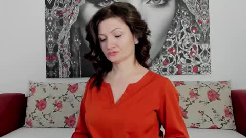 Snapshot of illegalbeauty87 chatting on December 15, 2025, 8:13 pm Ingrid or more easier...Miss GoDDess Mistress online show from December 15, 2025, 8:13 pm