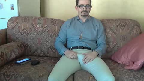 ilovecuteguy79 online show from May 22, 2026, 5:25 am